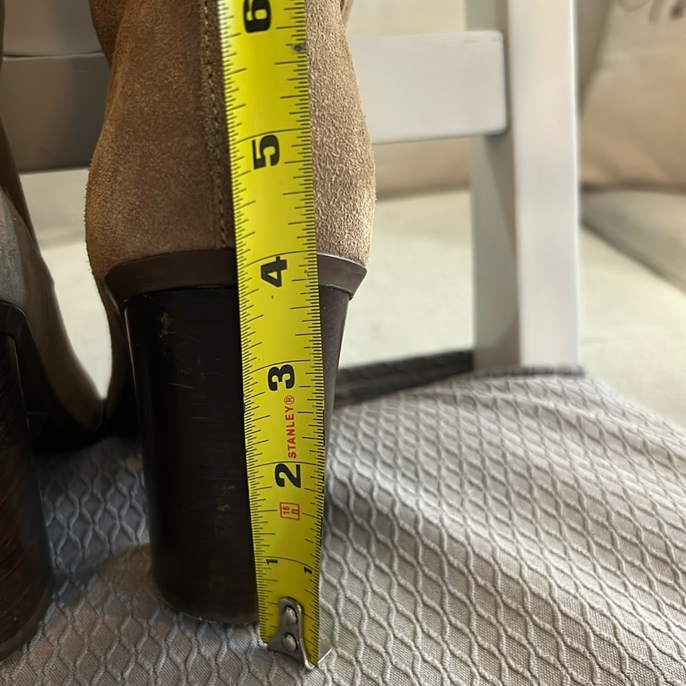 Boots - Picture 6 of 13
